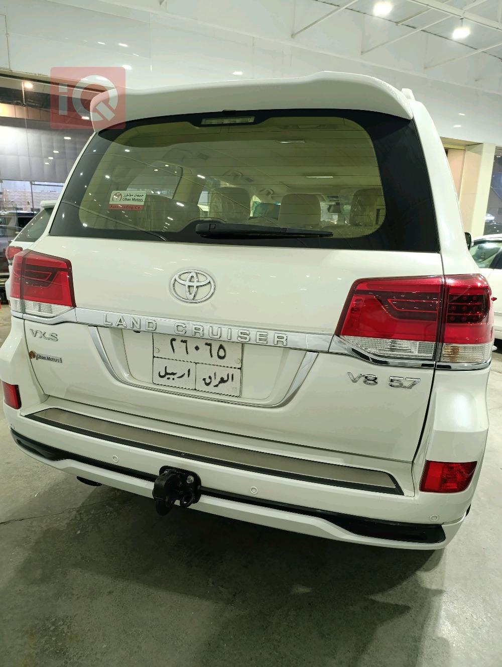 تويوتا لاندكروزر